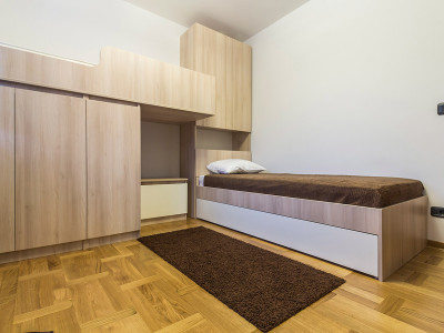 Dečiji kreveti sa ormarom